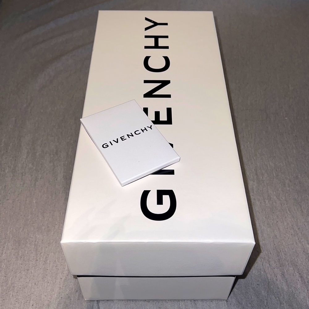 Givenchy box